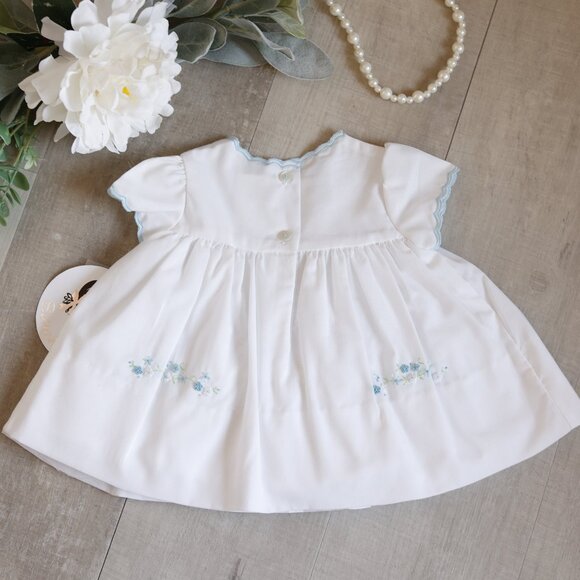 White Smocked Dress Blue Embroidery Boutique Preemie Newborn Reborn Doll NWT - Picture 5 of 5